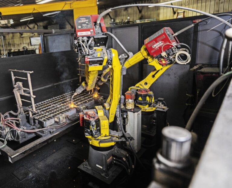 Robots welding frame grate