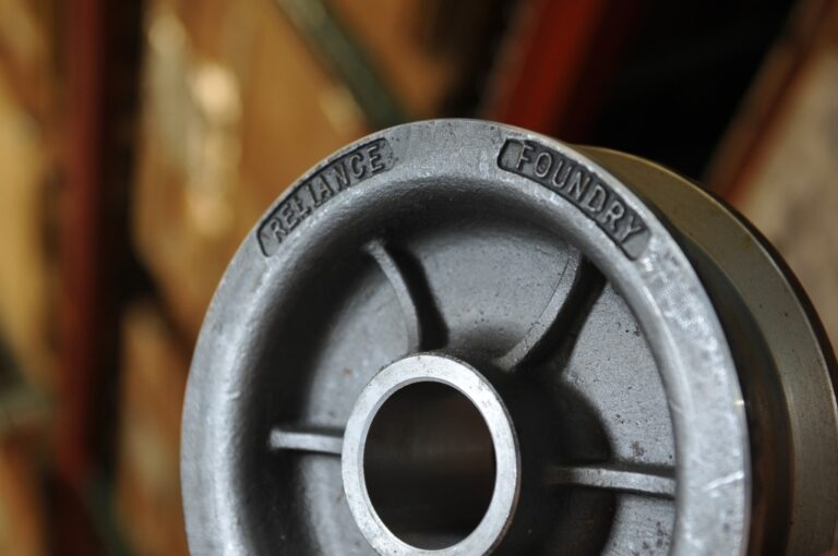 Reliance Foundry cast iron pully
